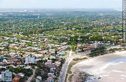 Vista aérea de la rambla México y Coimbra - Departamento de Montevideo - URUGUAY. Foto No. 59232