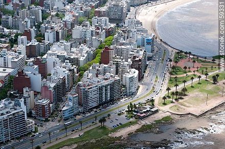 Vista aérea de Trouville, rambla Gandhi y la calle Francisco Vidal - Departamento de Montevideo - URUGUAY. Foto No. 59331