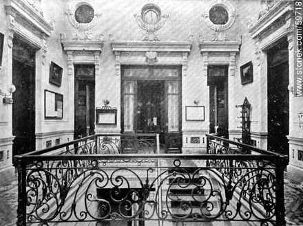 Entrada del edificio de la Asociación Rural del Uruguay, 1909 - Departamento de Montevideo - URUGUAY. Foto No. 59718
