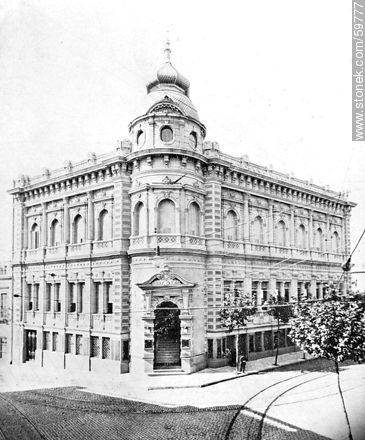 Caja Nacional de Ahorros y Descuentos, 1910. Streets Colonia and Florida - Department of Montevideo - URUGUAY. Photo #59777