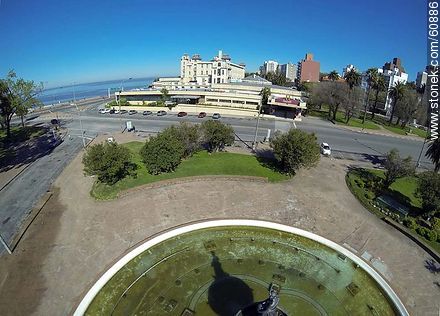 Edificio Mercosur y casino municipal - Departamento de Montevideo - URUGUAY. Foto No. 60886