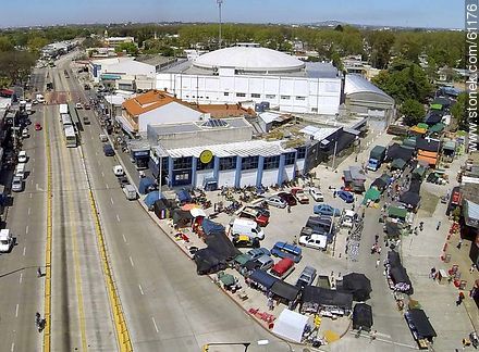 Aerial photo of the Avenida Garzon. Saturday market fair at the junction with Av Lezica - Department of Montevideo - URUGUAY. Photo #61176