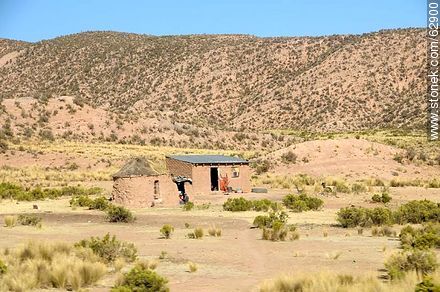 Constructions on the Bolivian altiplano - Bolivia - Others in SOUTH AMERICA. Photo #62900