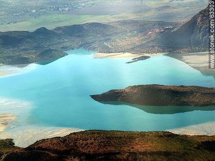 Presa que forma un lago turquesa - Chile - Otros AMÉRICA del SUR. Foto No. 63303