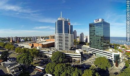 Vista aérea de las torres del World Trade Center Montevideo - Departamento de Montevideo - URUGUAY. Foto No. 63439