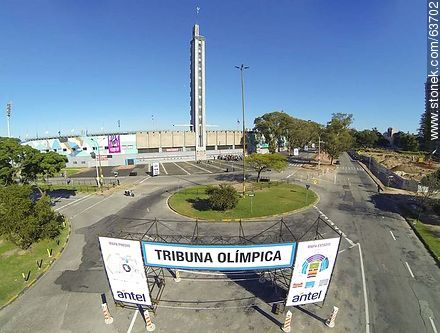 Vista aérea del Estadio Centenario. Preparativos para el recital de Paul McCartney el 19 de abril de 2014 - Departamento de Montevideo - URUGUAY. Foto No. 63702
