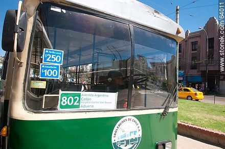 Front of trolleybus - Chile - Others in SOUTH AMERICA. Photo #64011