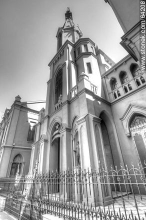 Iglesia en la calle Mac-Iver, Santiago de Chile -  - IMÁGENES VARIAS. Foto No. 64208