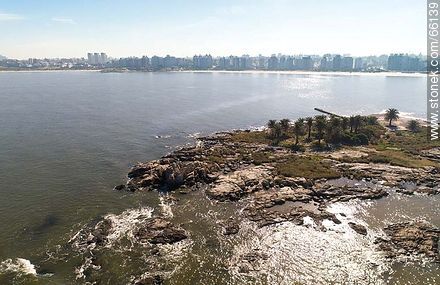 Aerial photo of Isla de las Gaviotas (Seagulls Island) - Department of Montevideo - URUGUAY. Photo #66139
