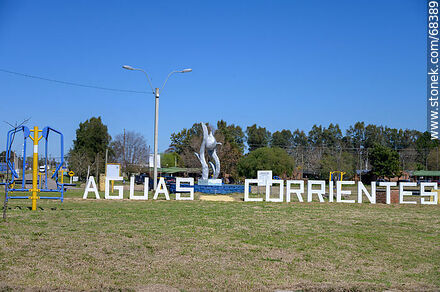 Entry to Aguas Corrientes - Department of Canelones - URUGUAY. Photo #68389