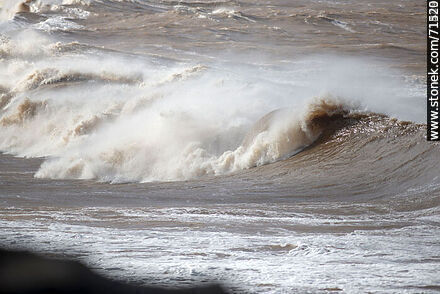 Surf with foam in turbid sea - Department of Maldonado - URUGUAY. Photo #71191