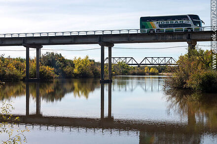 Puentes carretero y ferroviario sobre el río Santa Lucía. Ruta 5 - Departamento de Florida - URUGUAY. Foto No. 72400