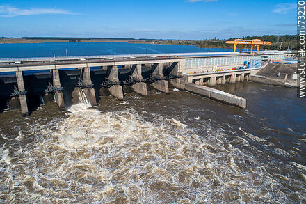 Aerial view of the Baygorria dam on the Negro river - Durazno - URUGUAY. Photo #73210