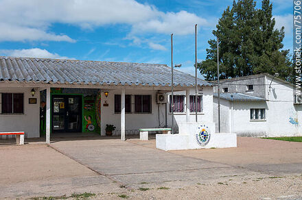 Liceo de Fray Marcos - Departamento de Florida - URUGUAY. Foto No. 75706
