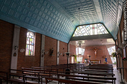 Interior de la iglesia María Auxiliadora - Departamento de Florida - URUGUAY. Foto No. 75932