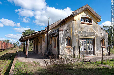 Former Julio M. Sanz Railway Station - Department of Treinta y Tres - URUGUAY. Photo #77969