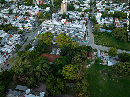 Vista aérea de las antiguas instalaciones de la Facultad de Veterinaria - Departamento de Montevideo - URUGUAY. Foto No. 78566