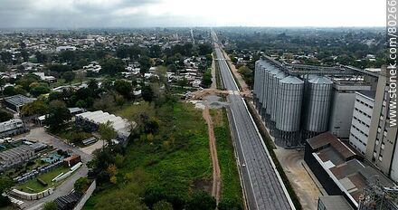 Aerial view of new rail lines. May 2023 - Department of Montevideo - URUGUAY. Photo #80266