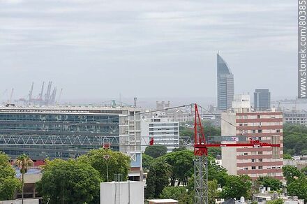 Port cranes, Torre de las Comunicaciones, Aguada Park, Gran Parque Central - Department of Montevideo - URUGUAY. Photo #80385