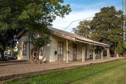 CASI Center in Casa Fértil at the former railroad station - Soriano - URUGUAY. Photo #80520