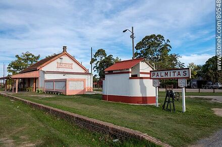 Palmitas Railway Station. Station sign - Soriano - URUGUAY. Photo #80548