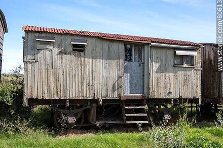 Queguay train station. Old wagons - Department of Paysandú - URUGUAY. Photo #80613