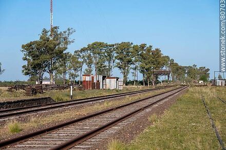 Estación de ferrocarril Tres Árboles - Departamento de Paysandú - URUGUAY. Foto No. 80703