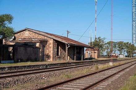 Estación de ferrocarril Tres Árboles - Departamento de Paysandú - URUGUAY. Foto No. 80700