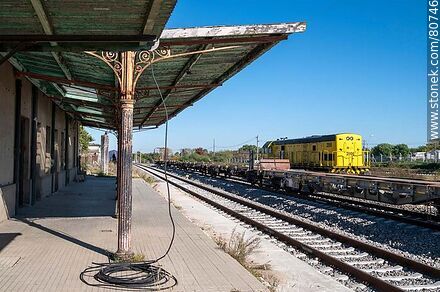 Florida Railroad Station. Platform. May 2023 - Department of Florida - URUGUAY. Photo #80746