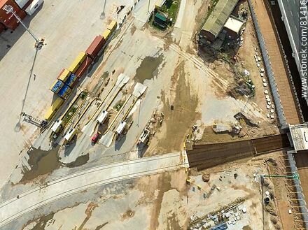 Aerial view of the railroad track in and out of the port that will pass under the viaduct. May 2023 - Department of Montevideo - URUGUAY. Photo #81416