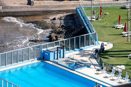 Vista aérea de la piscina del club Nautilus - Departamento de Montevideo - URUGUAY. Foto No. 81950