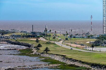 Vista aérea de la Punta Brava - Departamento de Montevideo - URUGUAY. Foto No. 81944