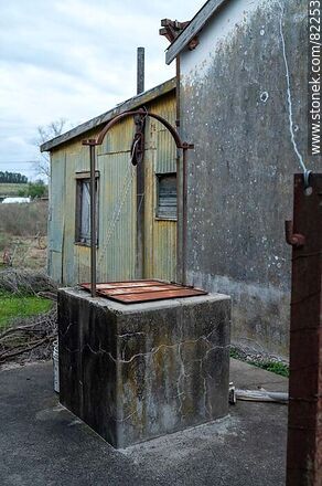 Square cistern at Ing. Andreoni train station - Lavalleja - URUGUAY. Photo #82253