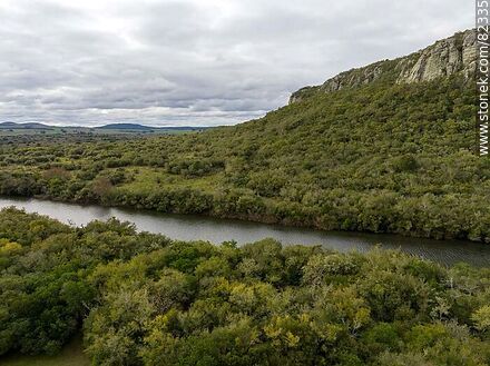 Aerial view of the Santa Lucía river, lagoon and Los Cuervos hill. - Lavalleja - URUGUAY. Photo #82335