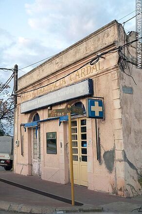 Former Cardal Pharmacy - Department of Florida - URUGUAY. Photo #82397