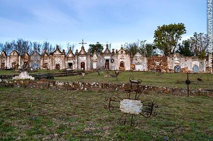 Cemetery of Capilla de Farruco - Durazno - URUGUAY. Photo #82594
