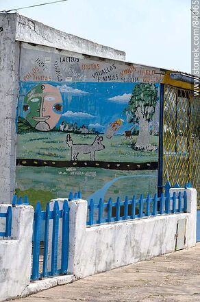 Mural en un almacén - Departamento de Río Negro - URUGUAY. Foto No. 84065