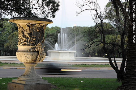 Fountain in Parque Batlle. Ricaldoni Ave. - Department of Montevideo - URUGUAY. Photo #29478