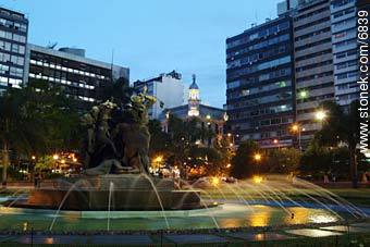 Monumento al Entrevero - Departamento de Montevideo - URUGUAY. Foto No. 6839