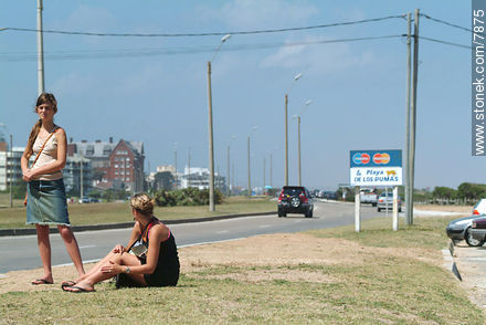 Autostop para acceder a playas más lejanas - Punta del Este y balnearios cercanos - URUGUAY. Foto No. 7875