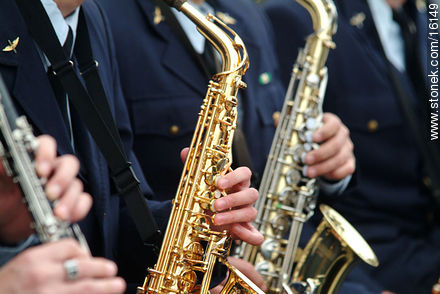 Saxofones - Departamento de Montevideo - URUGUAY. Foto No. 16149