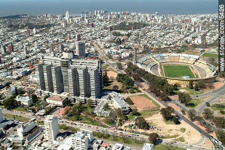 Av. Italia. Hospital de Clínicas. Estadio Centenario - Departamento de Montevideo - URUGUAY. Foto No. 5186