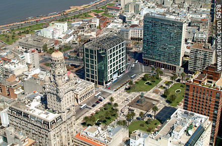 Plaza Independencia - Department of Montevideo - URUGUAY. Photo #5376