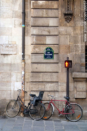 Rue Sévigné - París - FRANCIA. Foto No. 26057