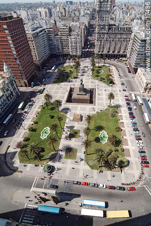 Plaza Independencia - Departamento de Montevideo - URUGUAY. Foto No. 17436