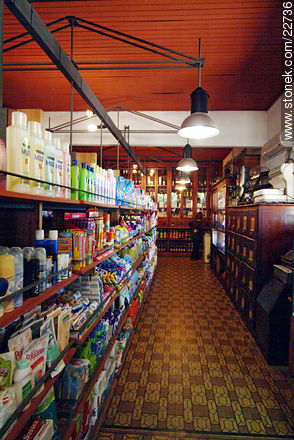 Cavalieri general store - Department of Montevideo - URUGUAY. Photo #22736