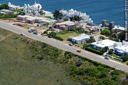  - Punta del Este and its near resorts - URUGUAY. Photo #21310