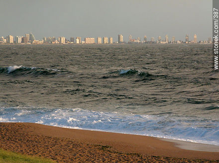  - Punta del Este y balnearios cercanos - URUGUAY. Foto No. 387