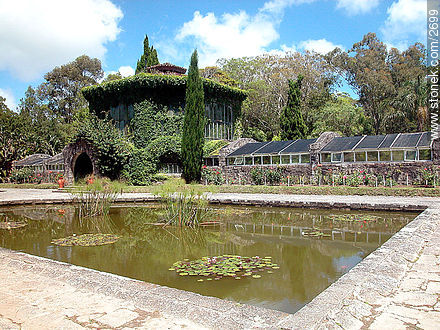 Hothouse and pond. - Department of Rocha - URUGUAY. Photo #2699