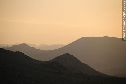 Sunset in mountain ranges of Lavalleja - Lavalleja - URUGUAY. Foto No. 29729